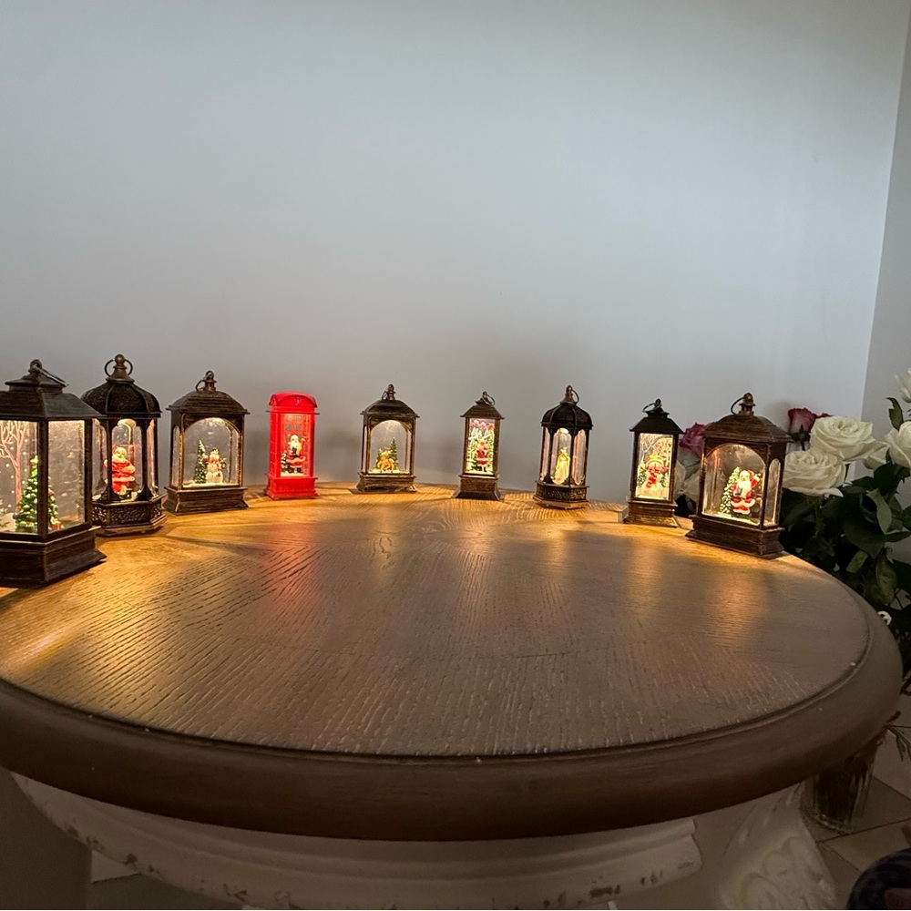 Elegant Snowman Lantern Decor – Winter LED Light Christmas Display - Picture 3 of 4